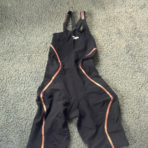 speedo pure intent kneeskin - Picture 1 of 4